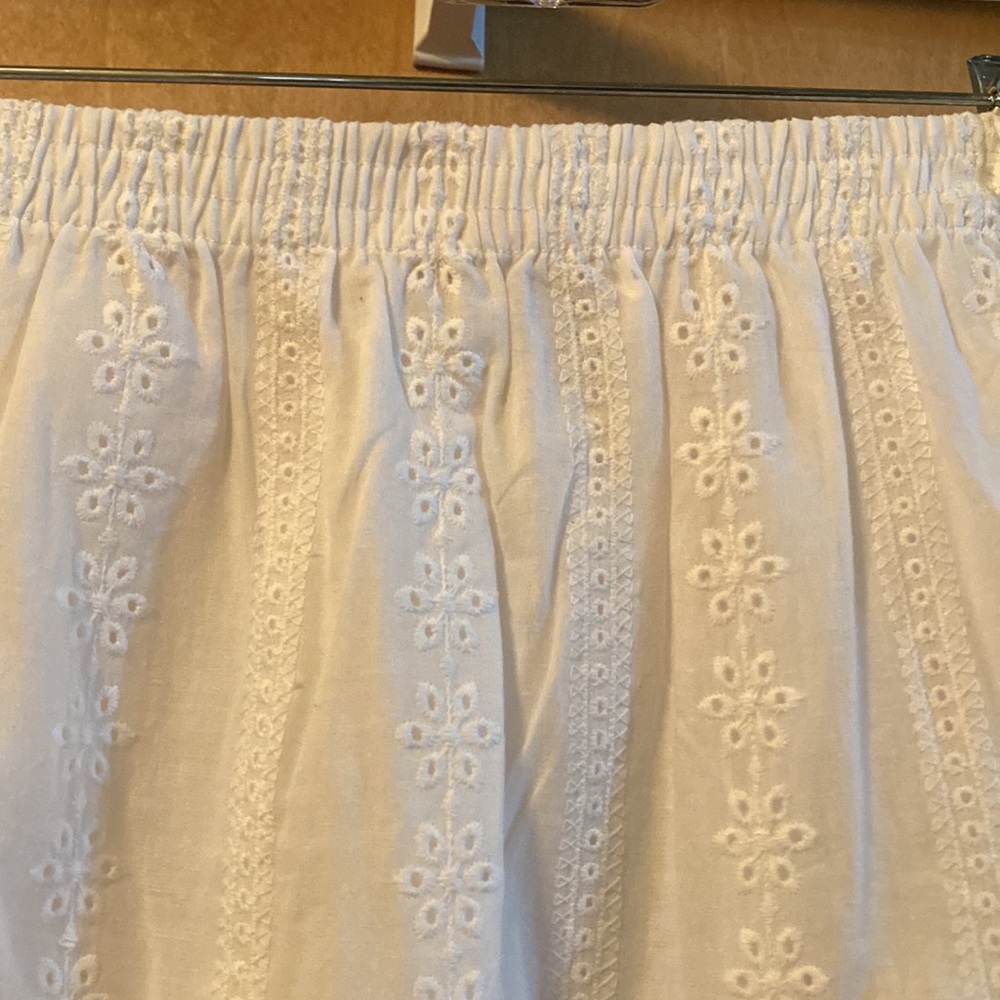 HVFVE white skirt; size L - Picture 3 of 7